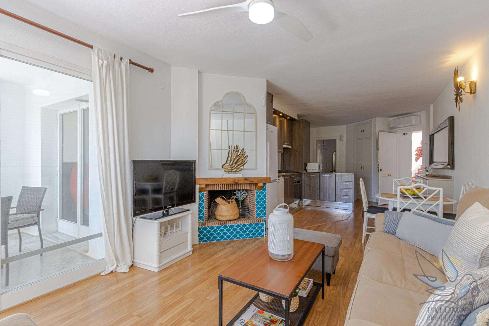 Benalgolf: Seaside Apartment with Private BBQ Backyard Benalmadena Exterior photo