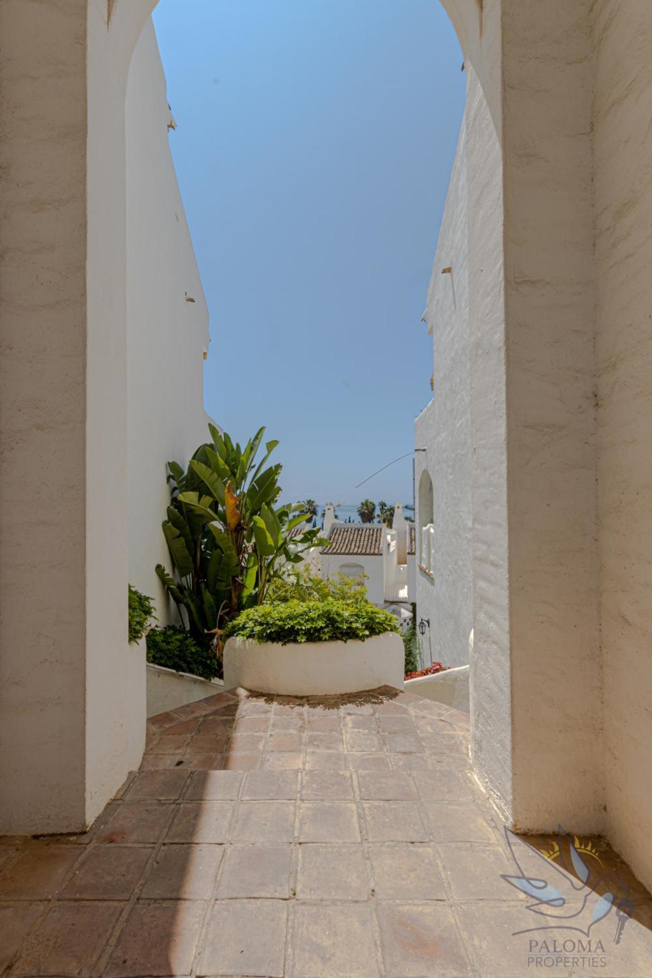 Benalgolf: Seaside Apartment with Private BBQ Backyard Benalmadena Exterior photo
