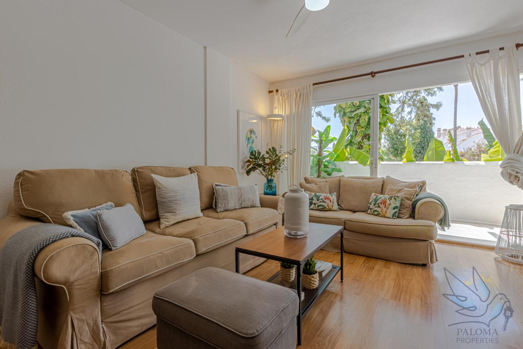 Benalgolf: Seaside Apartment with Private BBQ Backyard Benalmadena Exterior photo